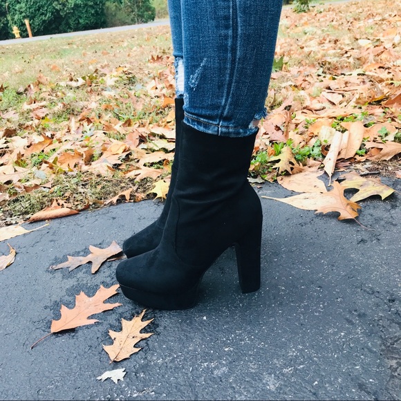 🆕Brooklyn | Black Platform Bootie - Picture 4 of 6